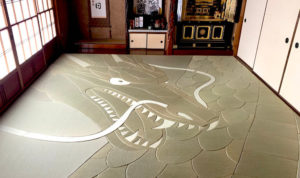 Artist Takes Japanese Art Of Traditional Woven Straw Mats To The Next Level With Dragon Design