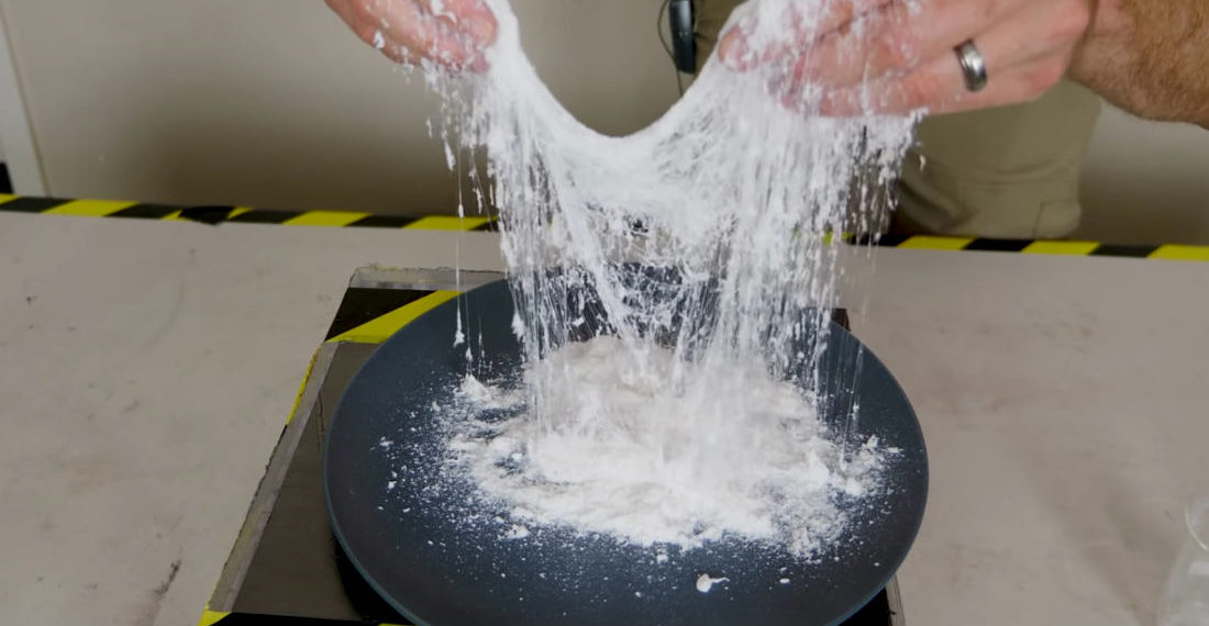 Engineer Creates Dry Slime, A Hydrophobic Slime Material