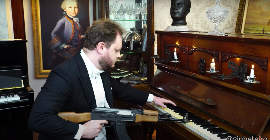 Pianist Performs Soviet Anthem With AK-47