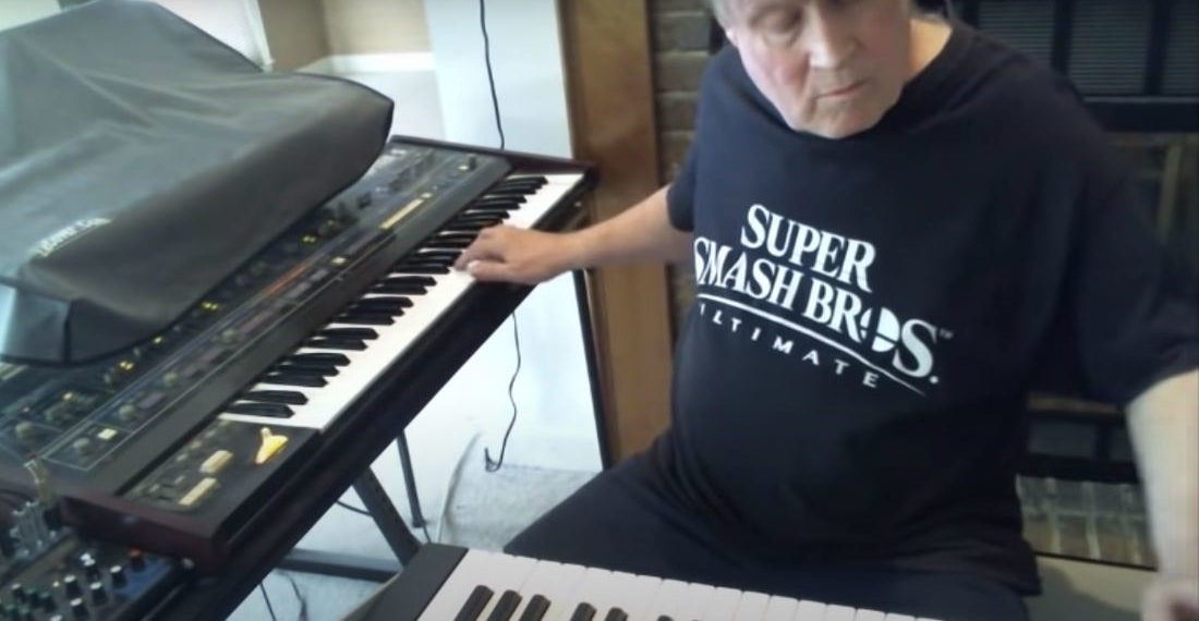 Man Performs Medley Of Video Game Themes On Vintage 80’s Synthesizer