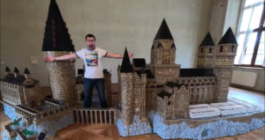 Tour Of A Massive 1,000,000+ Piece LEGO Hogwarts Castle