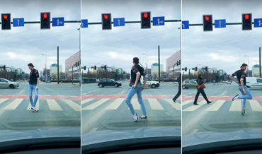 Smooth As Silk: Dancer Demonstrates Mind-Bogglingly Smooth Moves At Red Light