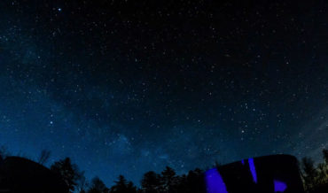 A Stunning Timelapse Of The Milky Way Starting To Rise, Shot In 5K