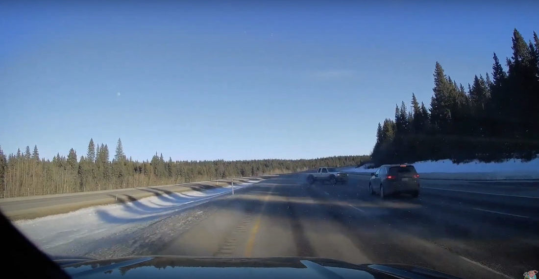 Just Like In The Movies: Truck Does Accidental 360 At High Speed On Icy Highway