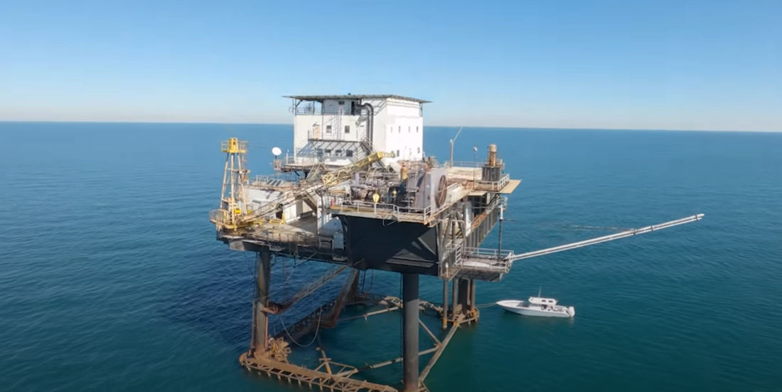 Freestyle Drone Fly-Through Of Abandoned Ocean Oil Platform