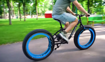 Building A Hubless, Chain-Driven Bicycle