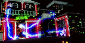 Incredible Projection Mapped Ghostbusters Halloween Show On Home's Exterior