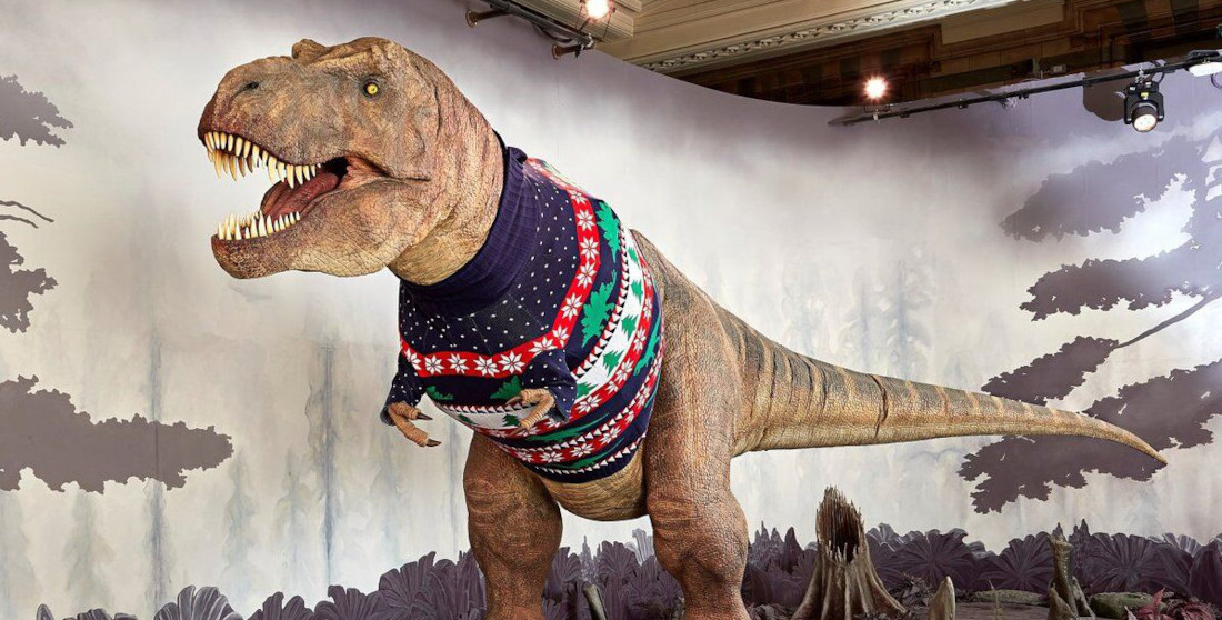 Natural History Museum’s Animatronic T-Rex Gets A Holiday Sweater