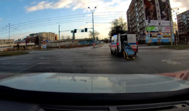 Ambulance Forgets To Shut Back Door, Gurney Rolls Out Into Intersection