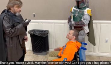 Luke Skywalker Tells Fan ‘You Are A Jedi. May The Force Be With You’  In ASL