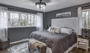 Homeowner Leaves Risque Sign Up In Bedroom For Real Estate Photos