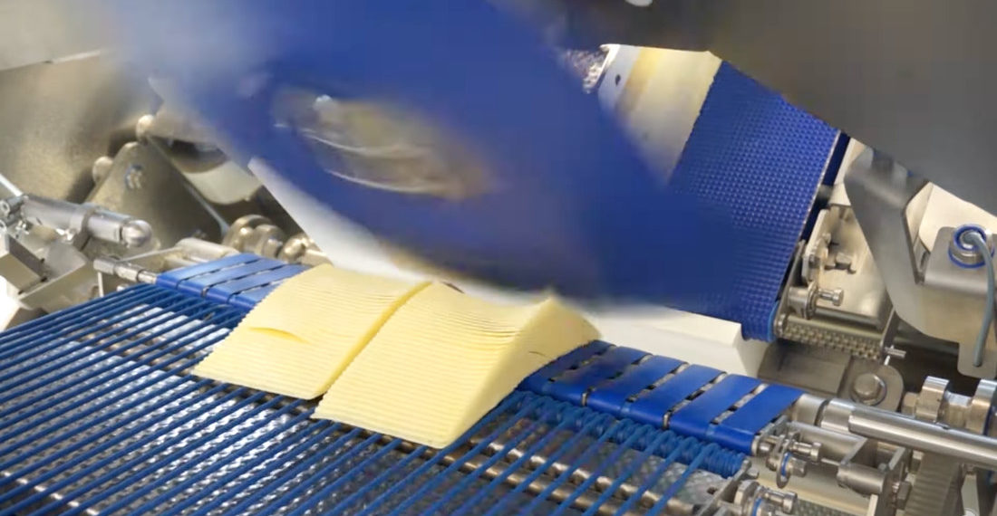 Industrial Cheese And Bacon Cutting Robot For Pre-Packaged Deli Slices