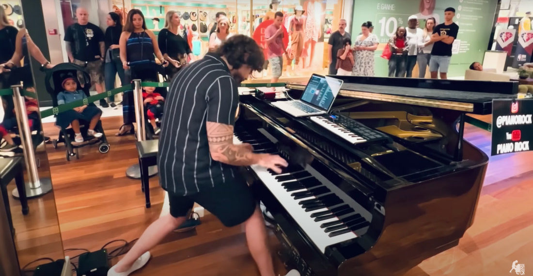 Pianist Performs Spirited Cover Of Foo Fighters’ ‘Everlong’ At Mall