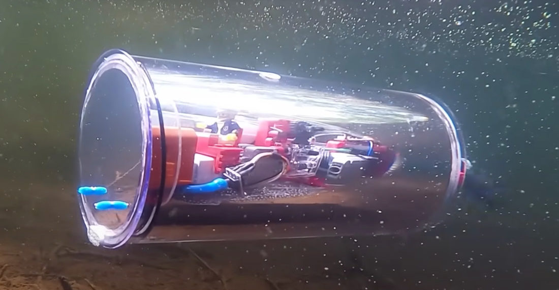 Man Builds Mini LEGO-Powered Submarine With Automatic Depth Control