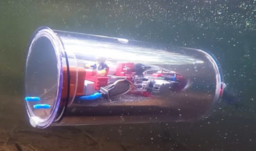 Man Builds Mini LEGO-Powered Submarine With Automatic Depth Control