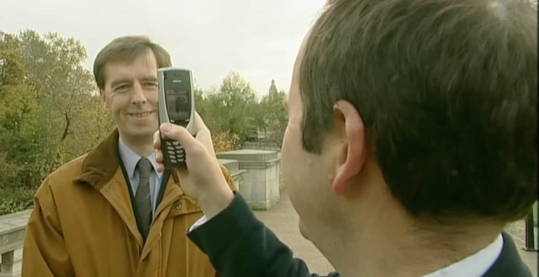 2001 BBC News Report About Upcoming Cameraphones