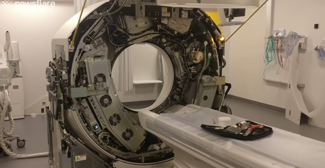 Watch A CT Scanner Spinning At Full Speed With Its Cover Off