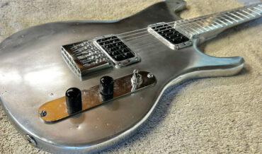 Melting 1,000 Cans To Cast An All-Aluminum Electric Guitar