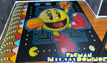 39,949 Piece Pac-Man Themed Domino Maze