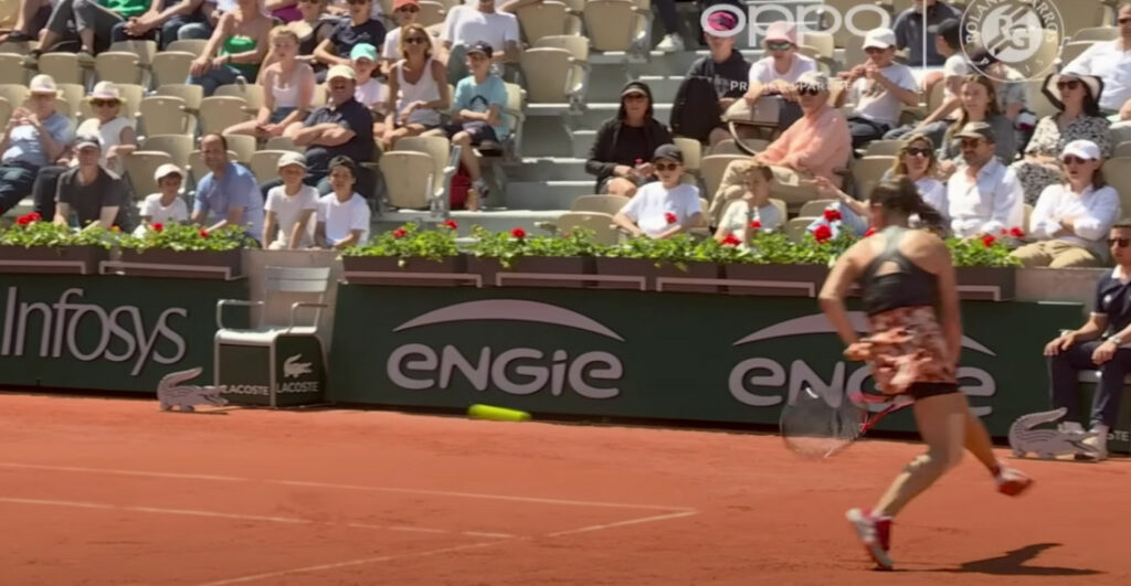 Daria Kasatkina Performs Smooth Between The Legs Shot For A Point At French Open