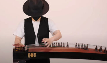 Michael Jackson’s ‘Beat It’ Performed On A Traditional Chinese Guzheng