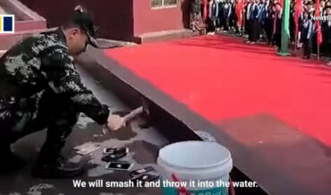 School In China Smashes Phones In Front Of Kids To Warn Against Use On Campus