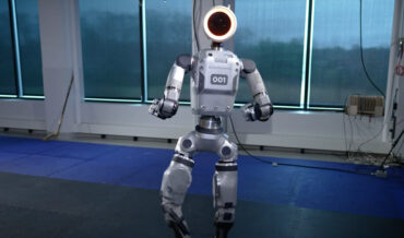 Boston Dynamics Unveils New ATLAS Humanoid Robot, Can Move Like Possessed Girl In The Exorcist