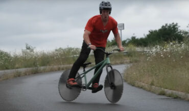 Cyclist Replaces His Bike Wheels With Giant Circular Saw Blades