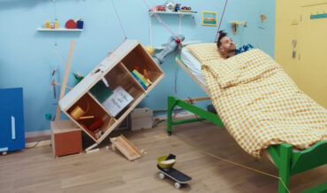 Amazing Rube Goldberg Machine Tries To Brutally Snooze Phone Alarm