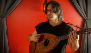 Bardcore Cover Of Black Sabbath’s ‘Iron Man’ On Medieval Instruments