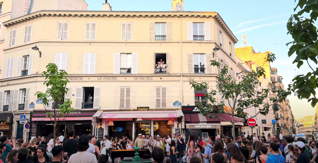Impressively Orchestrated Bohemian Rhapsody Flash Mob In Paris