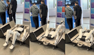 Humanoid Robot Packs Itself In Travel Case