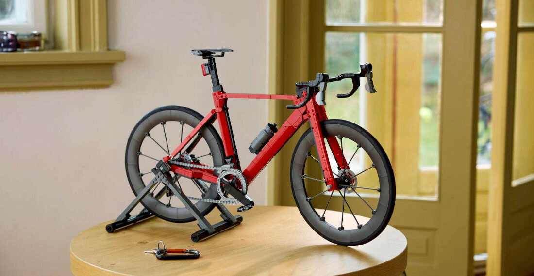 2-Foot Long LEGO Road Bike  Set Looks Fragile