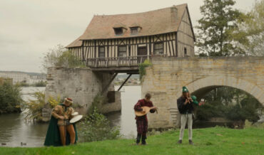 Bardcore Band Peforms Medieval Cover Of A-Ha’s ‘Take On Me’